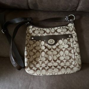 Vintage Coach Signature Penelope crossbody